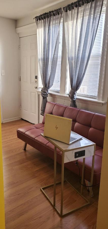 שיקגו Cozy 1 Bedroom, 1 Min From Irving Park Blue Line, Free Parking מראה חיצוני תמונה