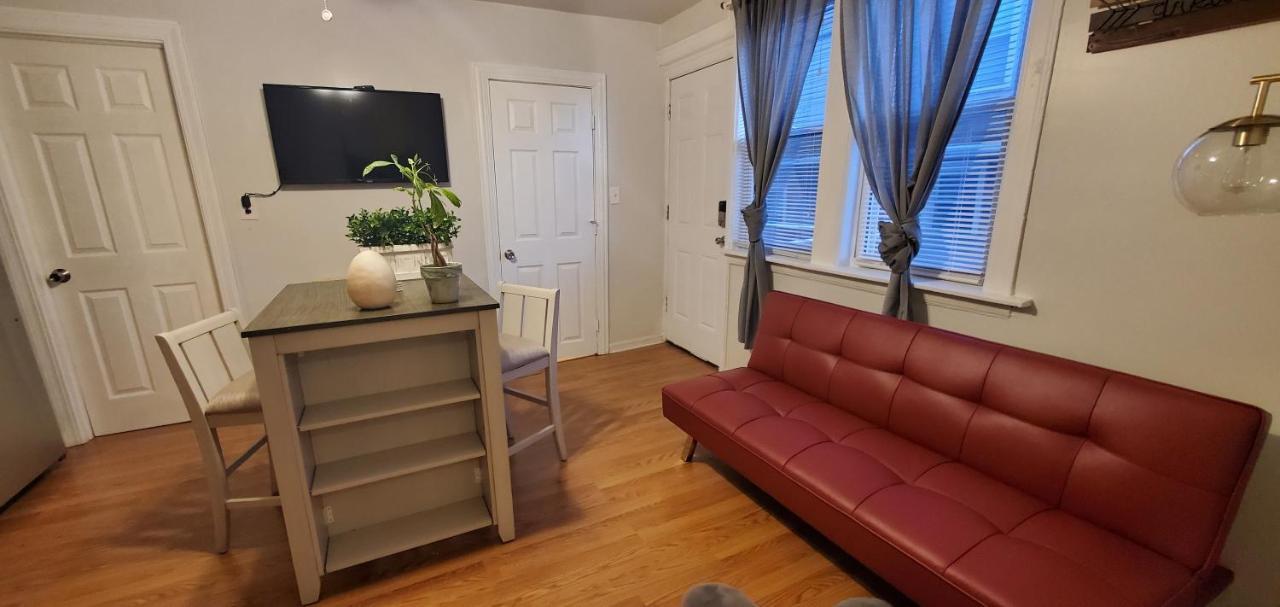 שיקגו Cozy 1 Bedroom, 1 Min From Irving Park Blue Line, Free Parking מראה חיצוני תמונה